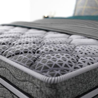 Colchão King Size Probel Village D28 com Molas Ensacadas e Pillow Euro 30x193x203cm - Branco/Preto