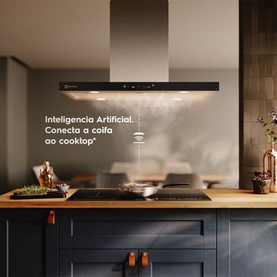 Coifa de Ilha Electrolux 90cm Inox Experience com Inteligência Artificial e Alto Poder Sucção (CE9IF) 220V