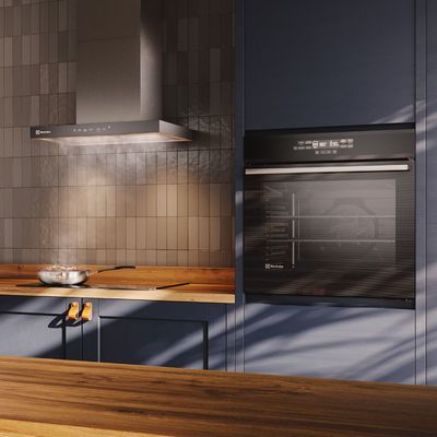 Coifa de Parede Electrolux 60cm Inox Experience com Inteligência Artificial e Alto Poder Sucção (CE6TF) 127V