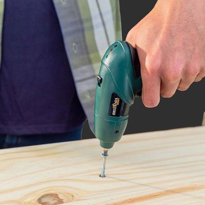Parafusadeira Britânia BPF01 à Bateria - Bivolt UNICA