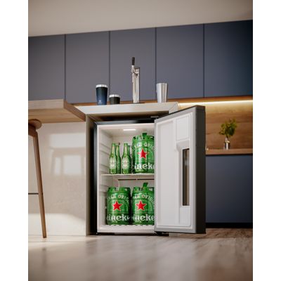 Cervejeira Home Bar Electrolux Frost Free 100L com Torre de Chopp e Porta de Vidro Preta (EB10C) 220V