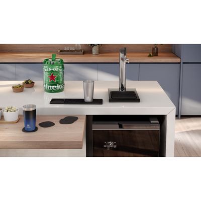 Cervejeira Home Bar Electrolux Frost Free 100L com Torre de Chopp e Porta de Vidro Preta (EB10C) 220V