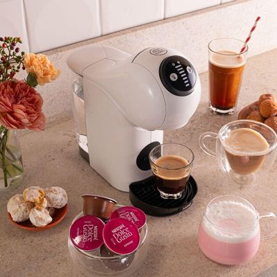 Cafeteira Nescafé Dolce Gusto Arno Genio S Basic DGS1 Branca 220V