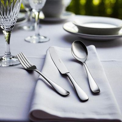 Faqueiro em aço inox Saint James Serenity 101 peças: Requinte e durabilidade para a sua mesa