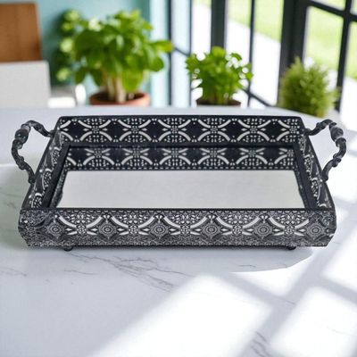 Bandeja retangular em ferro com espelho e alça L'Hermitage Bakir 39x23x10cm cor preta