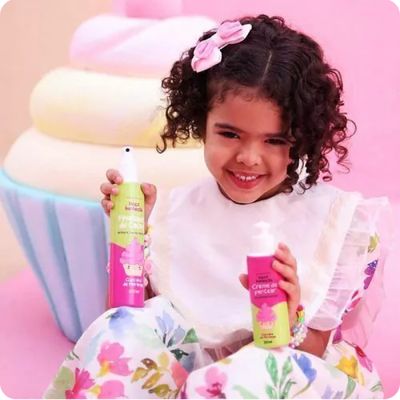 Finalizador E Modelador De Cachos Cupcake de Morango 200ml (7074)