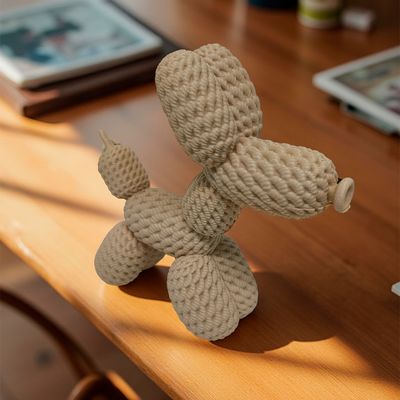 Boneco Cachorro Bexiga Tricô Crochê 3D Bege Enfeite