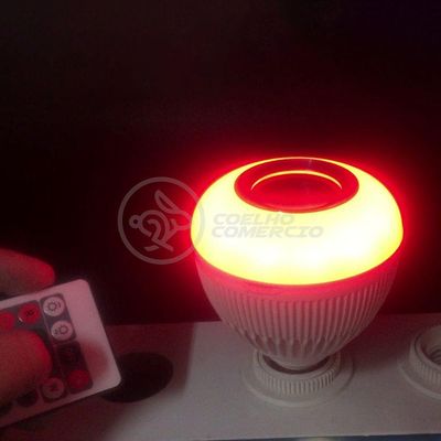 Lâmpada Led 12W E27 Rgb Colorida Com Caixa De Som