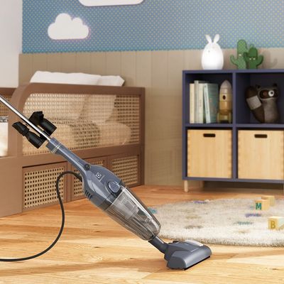 Aspirador de Pó Vertical com Fio Electrolux 1600W 2 em 1 Bocal Multi-Clean Azul (STK17) 220V