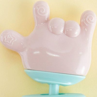 Mordedor Mãozinha De Silicone Para Bebê 12x7,5cm Verde