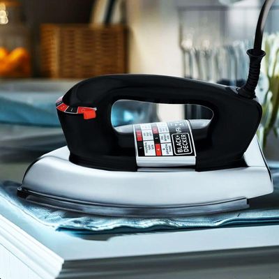 Ferro De Passar A Seco Black Decker VFA1110 Base De Alumínio 110V