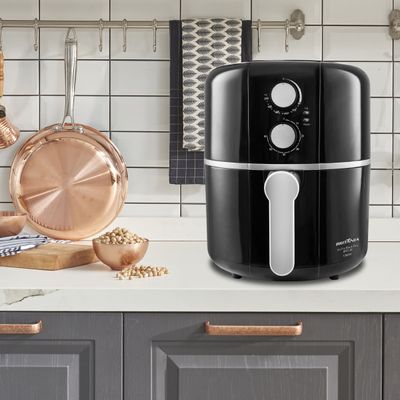 Fritadeira Air Fryer Britânia 4.5L Black Plus 1500W BFR13P 127V