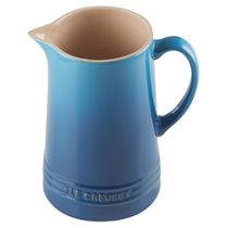 JARRA LE CREUSET SCANDINAVIA EM CERÂMICA PREMIUM 1,5L AZUL MARSEILLE 80901152000005