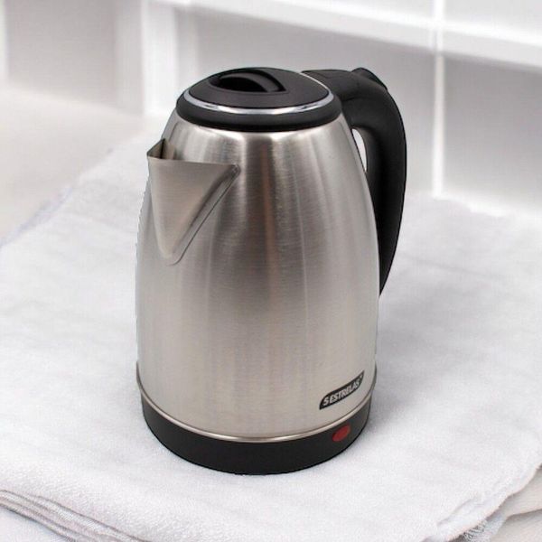 Chaleira Elétrica 1,8l Em Inox Escovado 127v 1000w Rápida Fervura