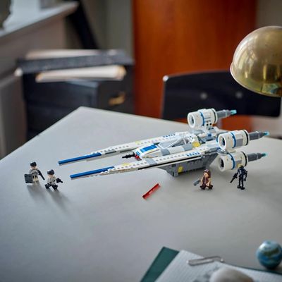 CAÇA ESTELAR LEGO STAR WARS™ REBELDE U-WING™ 594 PEÇAS 4111175399