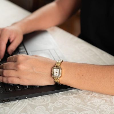 Relogio Mondaine Feminino Ref: 99781lpmvde1 Retangular Dourado