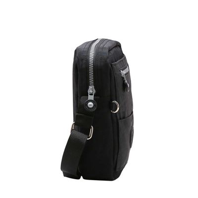 Bolsa Transversal Feminina Crinkle Nylon Chenson 8732238 Preto