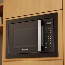 Micro-ondas Panasonic De Embutir 30 Litros Preto NN-GB68QBRUK 220V