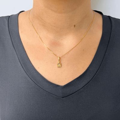 Colar Com Pingente De Perfume Com Zirconia banhado ouro