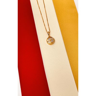 Colar De Signo Cancer Com Zirconias  banhado em ouro 18k cordão