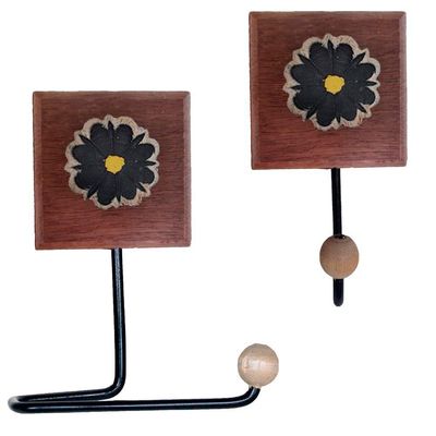 Kit Banheiro 3 Peças Toalheiro Cabideiro Porta Papel Papel Com Flores Coloridas Cor Preto