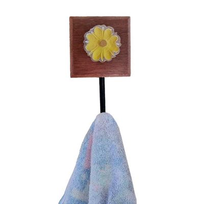 Kit Banheiro 3 Peças Toalheiro Cabideiro Porta Papel Papel Com Flores Coloridas Cor Amarelo