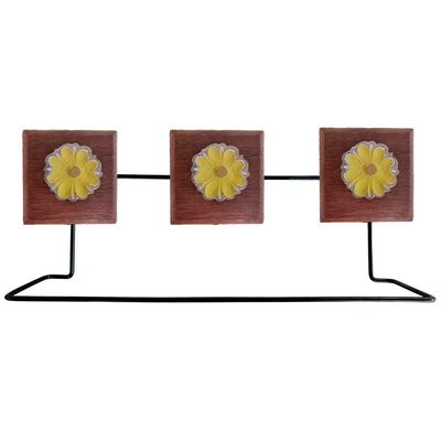 Kit Banheiro 3 Peças Toalheiro Cabideiro Porta Papel Papel Com Flores Coloridas Cor Amarelo