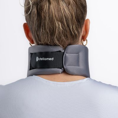 Colar Cervical Ortho Care Dellamed P / Cinza Chumbo