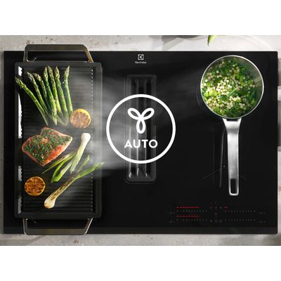 Cooktop de Indução 4 Bocas Electrolux 2 em 1 com Coifa Integrada Expert IE8CH, 9 Níveis de Potência, Display Digital e Painel Full Touch - 220V