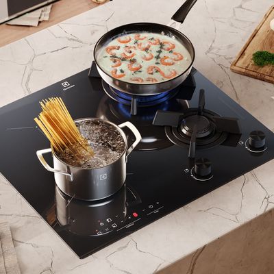 Cooktop 4 Bocas de Indução e a Gás Electrolux Híbrido 2 de Indução e 2 a Gás (IE62H) 220V