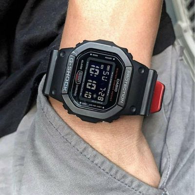 Relógio Casio G-shock Dw-5600uhr-1dr