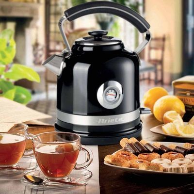 Chaleira Elétrica Ariete Moderna Preta 1,7L 1500W Automática Ferve Água Rápido 220V