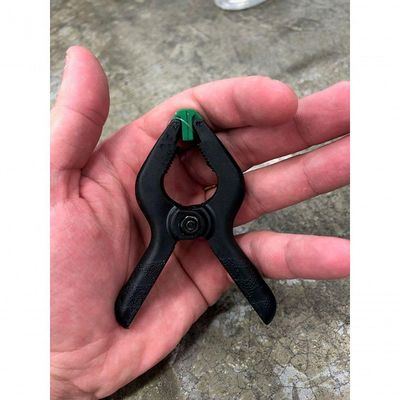 Grampo Plástico Multiuso 3 75mm Carbografite 012356912