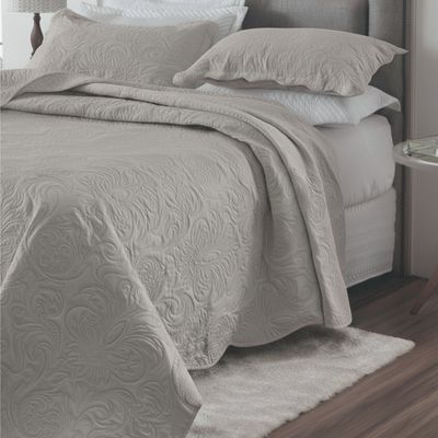 Kit Cobre Leito Colcha Basic Casal 3 Peças Dupla Face Liso Classic - Avelã - 100% Poliéster