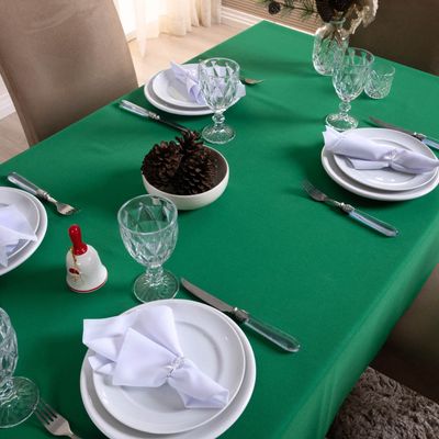 Toalha de Mesa Basic Lisa Oxford Decoração 2,00m x 1,40m para 6 Lugares - Verde
