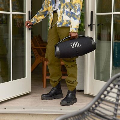 Caixa de Som Portátil JBL Boombox 3 com Wi-Fi e Bluetooth - Preto