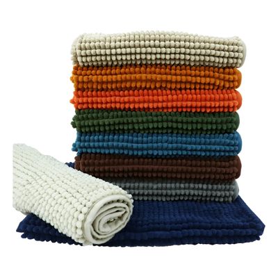 TAPETE BOLINHAS 35 CM X 38 CM POLIESTER  branco