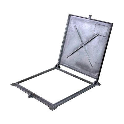 Tampa Tampão de Chão Articulado Com Porta Cadeado 80x80cm
