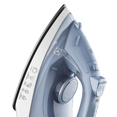 Ferro de Passar a Vapor Electrolux Efficient ESI10 com Spray e Base Antiaderente - Azul azul / 110