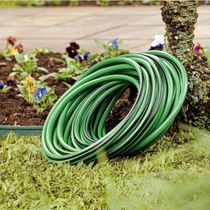 Mangueira para Jardim Flexível Reforçada Tramontina 100m PVC 4 Camadas Verde Jardinagem