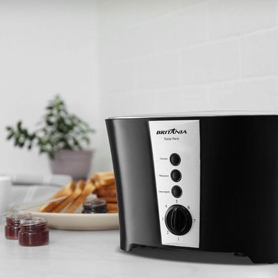 Torradeira De Pão Tosta Pane Britânia Preta 220V