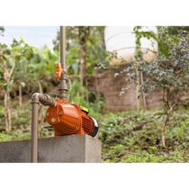 Bomba D'água Elétrica Autoaspirante Tramontina BTA10 Bivolt Motobomba Uso Doméstico Irrigação Poços