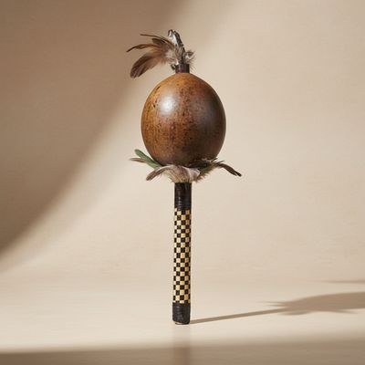 Instrumento Musical Maracá Artesanal Produzido por Índio da Etnia Tupi 14x40