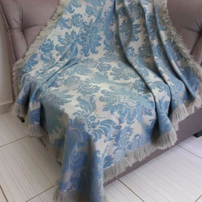 Manta xalé sofá Poltrona 1,50x1,50 tecido jacquard  azul dourado