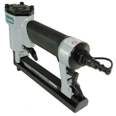 Grampeador Pneumático Para Madeira E Mdf At1216az Makita