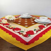 Toalha De Chá Centro Mesa KazzaVip 80% Algodão e 20% Poliéster Estampado Frutas Vermelha Quadrado Pop 75cmx75cm Amarelo