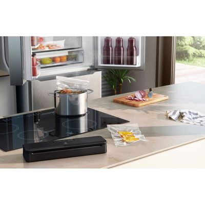 Seladora à vácuo Electrolux portátil Cinza Silenciosa 220V