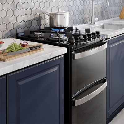 Fogão 4 bocas Electrolux Preto Experience Mesa de Vidro, 2 Fornos e Grade de Ferro Fundido (FE4DB) 127V
