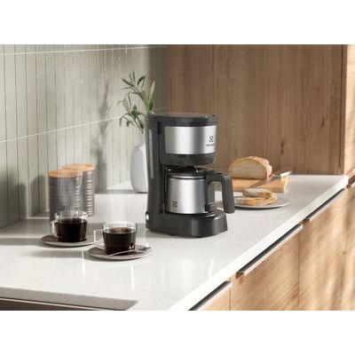 Cafeteira Elétrica Electrolux 30 Xícaras Efficient com Jarra Inox (ECM22) 220V