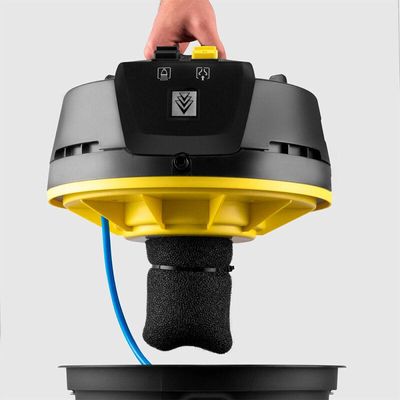 Lavadora Extratora Kärcher SE 4 Black 1600W 5 em 1 para Estofados e Carpetes 220V